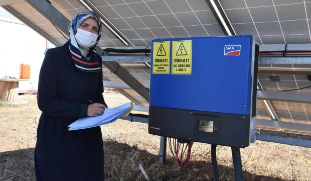 Eşinin hayalini 20 yıl sonra gerçekleştirdi: 300 eve elektrik veriyor
