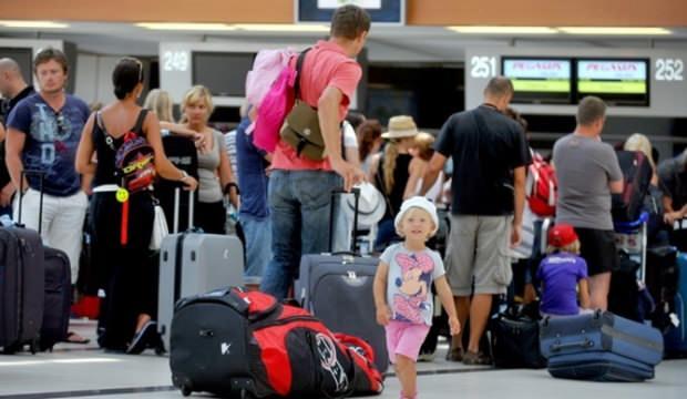 Ruslar akın akın Antalya’ya geliyor