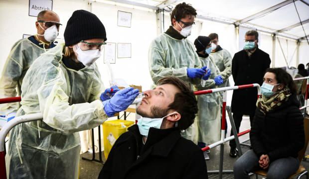 22 Eylül dünyada koronavirüs tablosu: Rusya ikinci aşı için tarih verdi