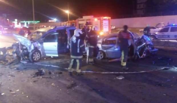 Denizli'de otomobil ile ticari araç çarpıştı: 10 yaralı