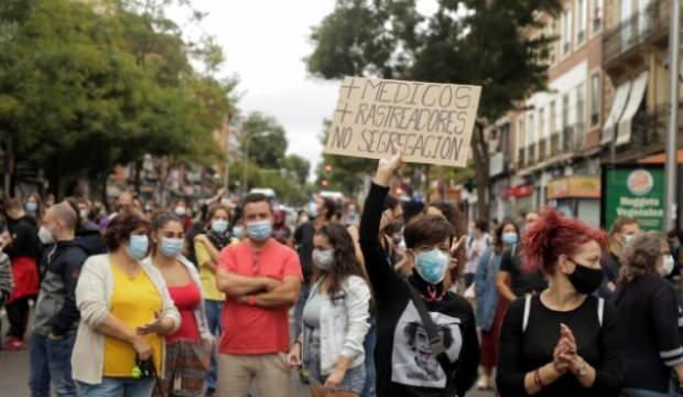 İspanya'da koronavirüs kısıtlamalarına protesto