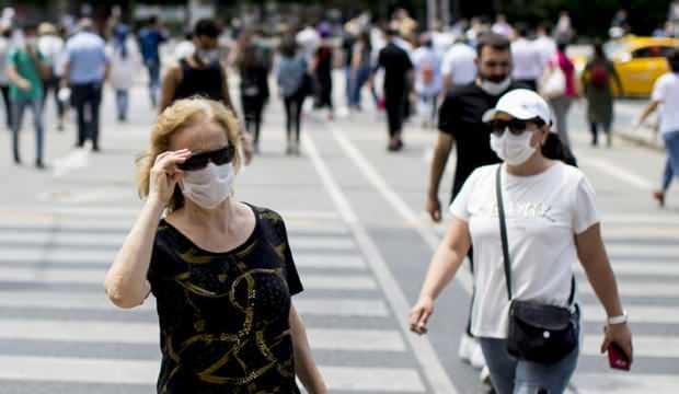 Dilde çıkmaya başlıyor! İspanya'da koronanın yeni belirtisi bulundu