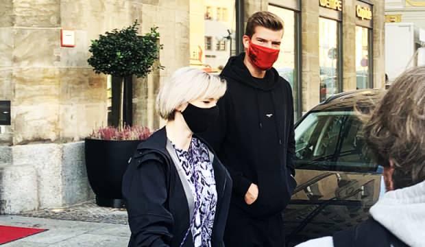 Sörloth imza için Almanya'da!