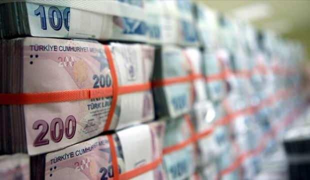 Ünlü çifte büyük şok! Olmayan inşaattan daire sattılar