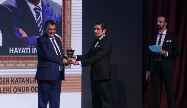 "Baştürk Cam Altın Kayısı Ödülleri" sahiplerini buldu