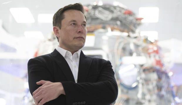 Elon Musk'tan Bill Gates'e ağır sözler: Taş kafalı...