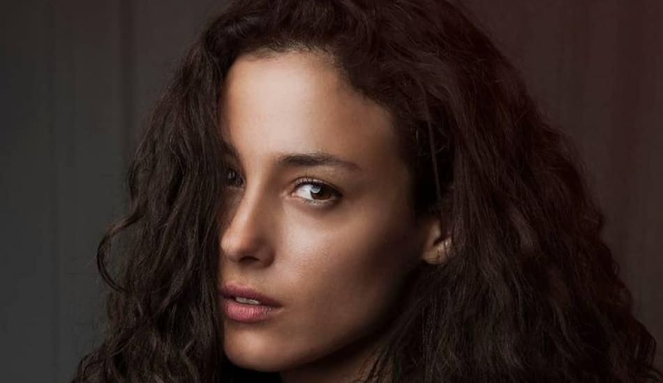oyuncu_cansu_tosun_ve_hazal_kayadan_ogullariyla_yeni_kare_1601711025_8709.jpg