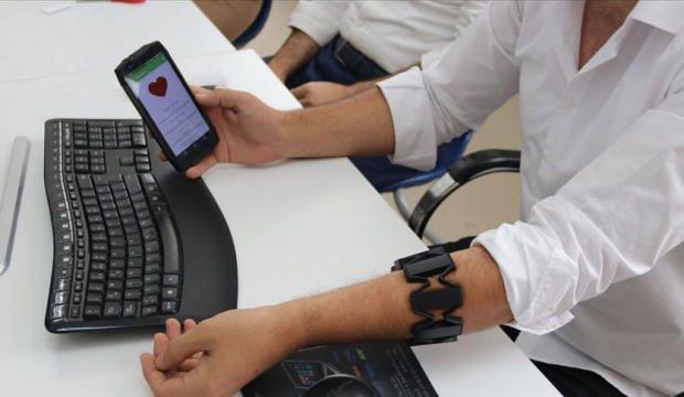 Epilepsi Hastalari Icin Akilli Bileklik Gelistirildi Saglik Haberleri