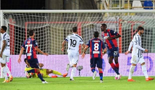 Juventus, Crotone ile berabere kaldı