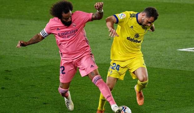 Real Madrid'e evinde şok darbe!