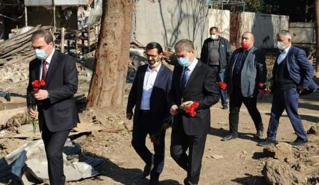 Gazetecilerden Azerbaycan'a destek ziyareti