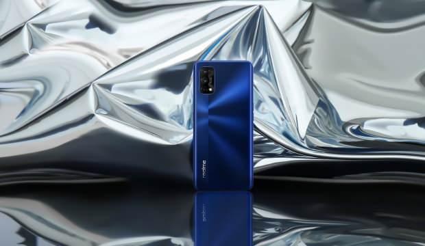 Amiral gemisi özellikleri yarı fiyatına: realme 7 Pro
