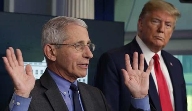 Fauci : Trump, koronavirüsle mücadele toplantılarına aylardır katılmıyor