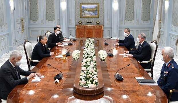 Bakan Akar, Özbekistan Cumhurbaşkanı Mirziyoyev ile görüştü