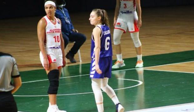 FIBA’da forma giyen işitme engelli Çağla dünya tarihine geçti