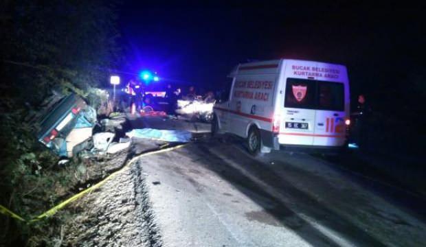 Iki Otomobil Carpisti 2 Si Kardes 3 Olu 2 Yarali Guncel Haberleri