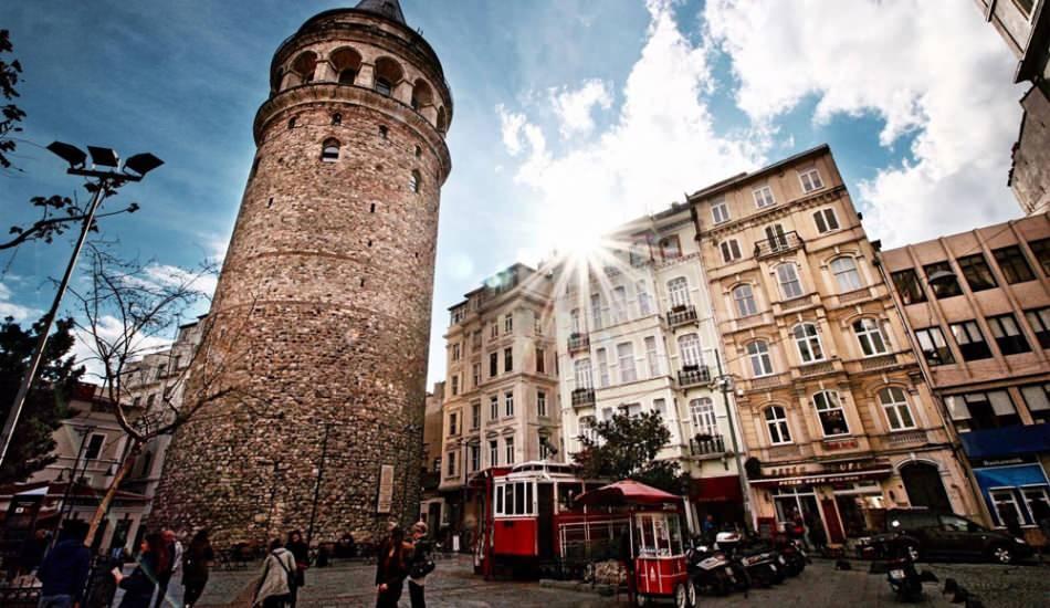 istanbul_galata_kulesi_ve_cevresinde_gezilecek_yerler_1604397505_8854.jpg