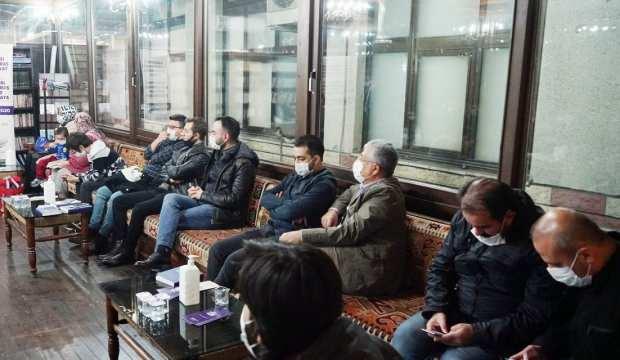 Kahramanmaraş'ta Kıraathane’de Şiir Okuma Etkinliğine Katılım Yoğun Oldu