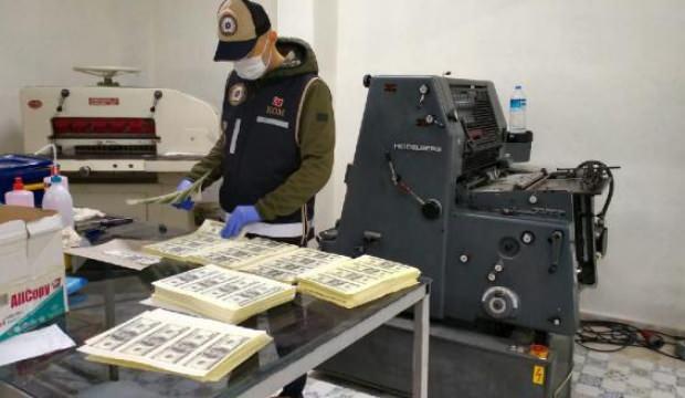 Matbaada 1 milyon 352 bin sahte dolar basan 6 kişi tutuklandı