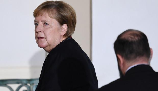 Merkel'den kritik zirve öncesi Türkiye açıklaması