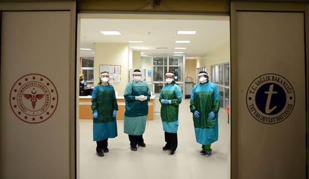 Dr. Özcan: 'Hiçbir şey yokmuş gibi davrananları görünce kendimizi kötü hissediyoruz'
