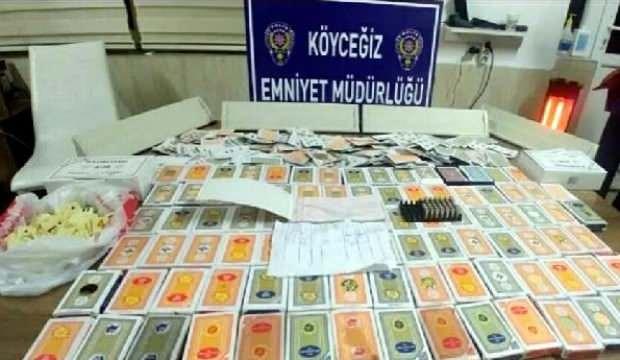 Köyceğiz'de 27 kişi kumar oynarken yakalandı