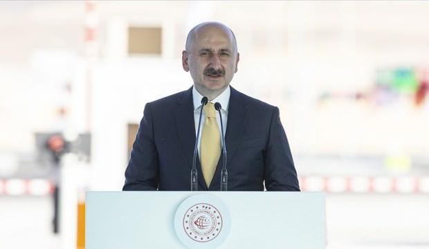 Bakan Karaismailoğlu: Bölünmüş yollar ülkeye yıllık 18,5 milyar lira tasarruf sağlıyor