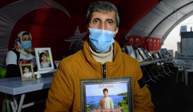 Evlat nöbetindeki baba: Oğlumun kalemini kırıp eline silah verdiler