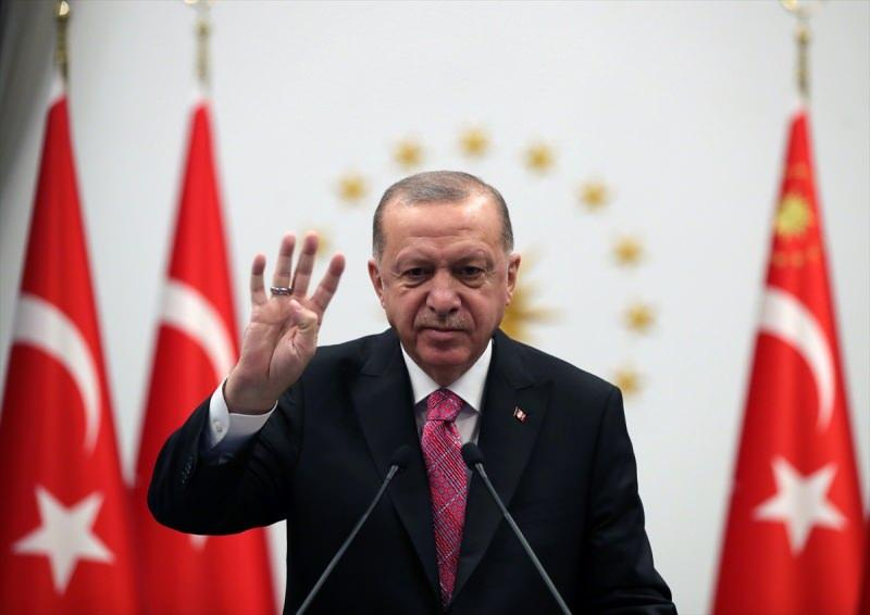 Cumhurbaşkanı Recep Tayyip Erdoğan, restorasyon çalışmaları tamamlanan Bursa Türk İslam Eserleri Müzesi, Konya Akşehir Taş Eserler Müzesi ve Tunceli Müzesi'nin açılışlarını videokonferans bağlantısıyla gerçekleştirdi.
