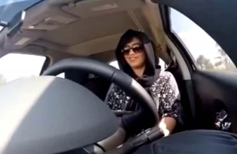 Suudi aktivist, kadınların araba kullanma yasağına olan tepkisini araba kullanarak göstermişti.