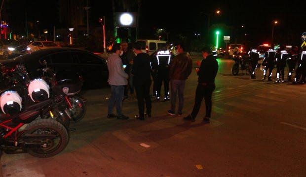 adana da otomobil ile carpisan motosikletteki yunus polisi yaralandi guncel haberleri