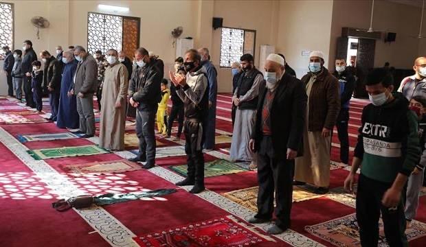 Gazze'de bir aydan uzun zamandan beri kapalı olan camiler yeniden ibadete açıldı