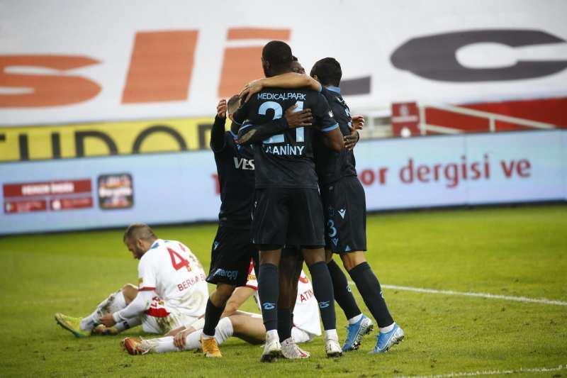 4. Galibiyetini alan Trabzonspor puanını 26 yaptı