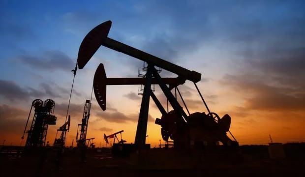Petrol fiyatı 24 Şubat'tan bu yana ilk kez 57 doları geçti