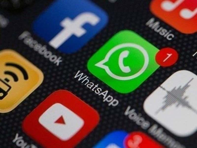 Güncellenen şartları ve gizlilik politikasını 8 Şubat'a kadar onaylamayan kullanıcıların uygulamayı kullanamayacağını bildiren WhatsApp, Avrupa Birliği (AB) ülkelerindeki kullanıcıların bu durumdan etkilenmeyeceğini duyurdu.