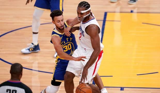 Warriors, 22 sayı geriden gelerek kazandı
