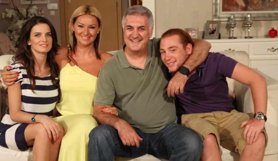 cocuklar_duymasinin_duygusu_bosandi_hayal_kahraman_ozalp_11_yillik_evliligi_bitti_1610518807_1631.jpg