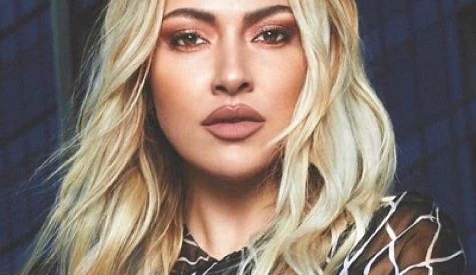 hadise_4_milyon_tllik_poz_icin_anlasmayi_kabul_etti_1610523306_5939.jpg