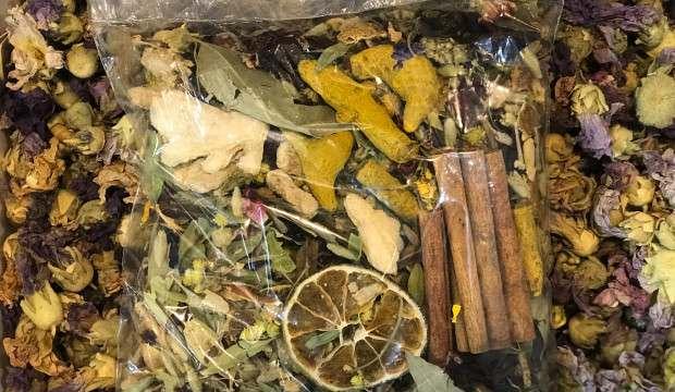 Kar yağışıyla talebin arttığı kış çayının kilogramı 100 TL'den satılıyor!
