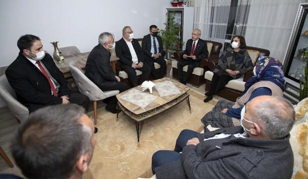 Kılıçdaroğlu, yakın korumasına taziye ziyaretinde bulundu