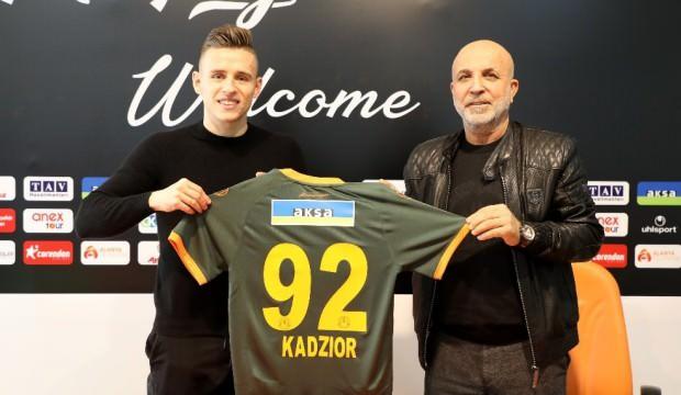 Alanyaspor, Kadzior'a imzayı attırdı!
