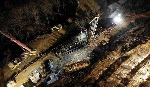 Çin'de madende mahsur kalan 12 işçi 1 hafta sonra kurtarıldı