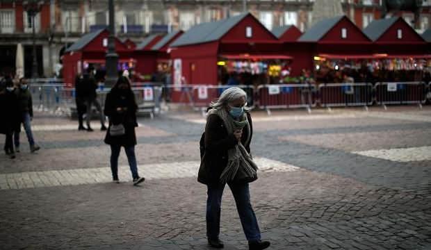 İspanya'da son 24 saatte 41 bin 576 yeni vaka