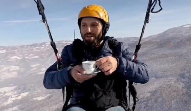 950 metre yükseklikte çay içti