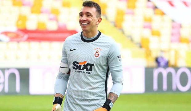 Galatasaray Da Muslera Karari Tum Spor Haber