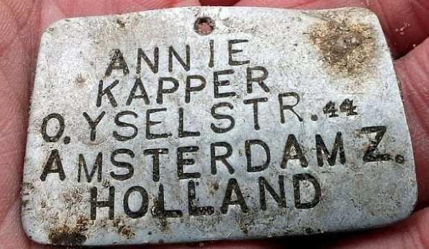 Nazi kampında 4 çocuğa ait isim künye künyesi bulundu