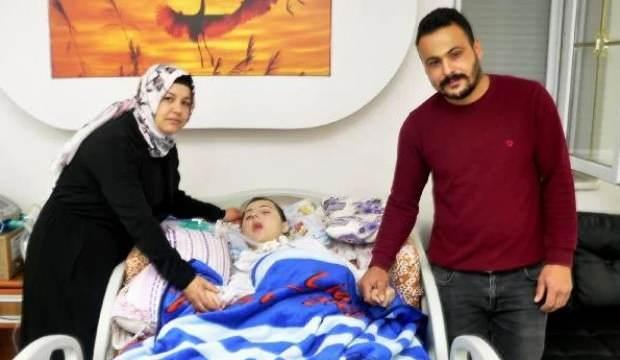 Antalya'da yaşayan Servet'i çocukken oynadığı piller yıllar sonra yatalak etti!
