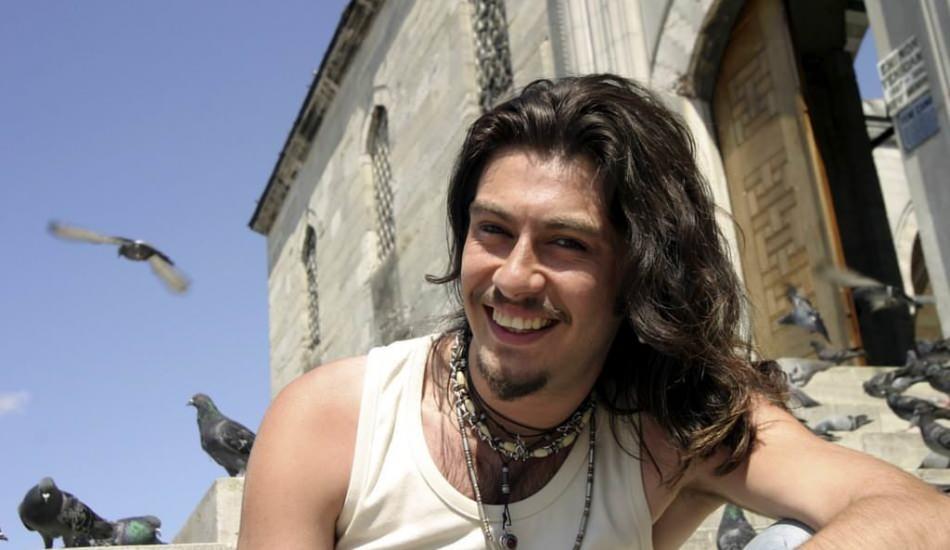 merhum_sarkici_baris_akarsunun_hayati_film_oluyor_1613064738_11.jpg