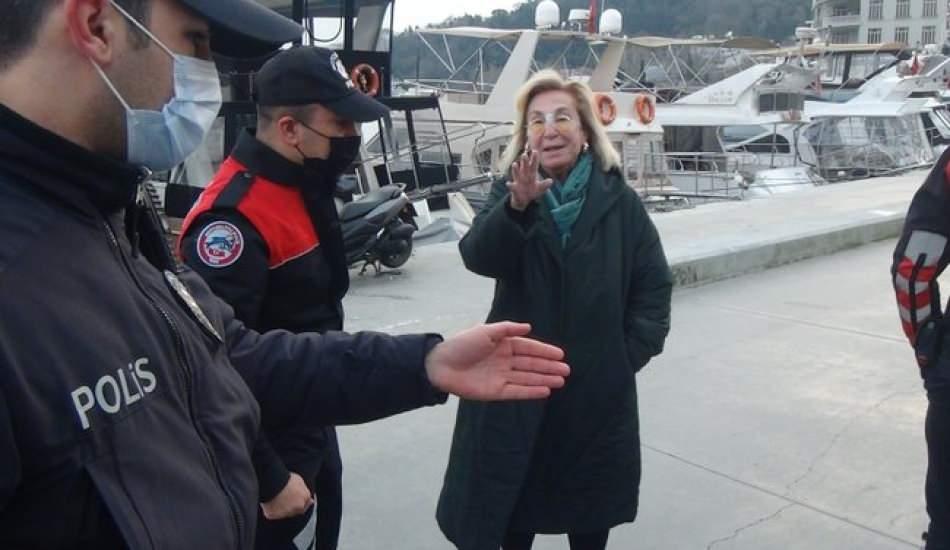 sokak_yasagini_delen_kadin_yaptigi_savunmayla_pes_dedirtti_1613295053_8762.jpg