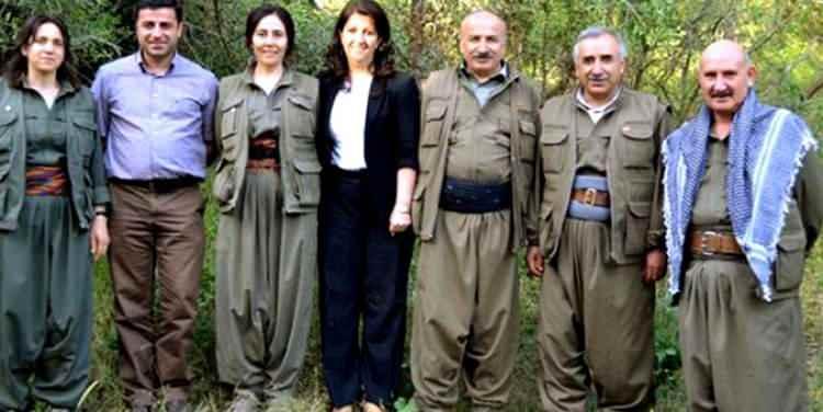 "PKK'yla bağlantımız yok" diyen Pervin Buldan ve Selahattin Demirtaş, terör örgütünün dağ kadrosuyla beraber. 
